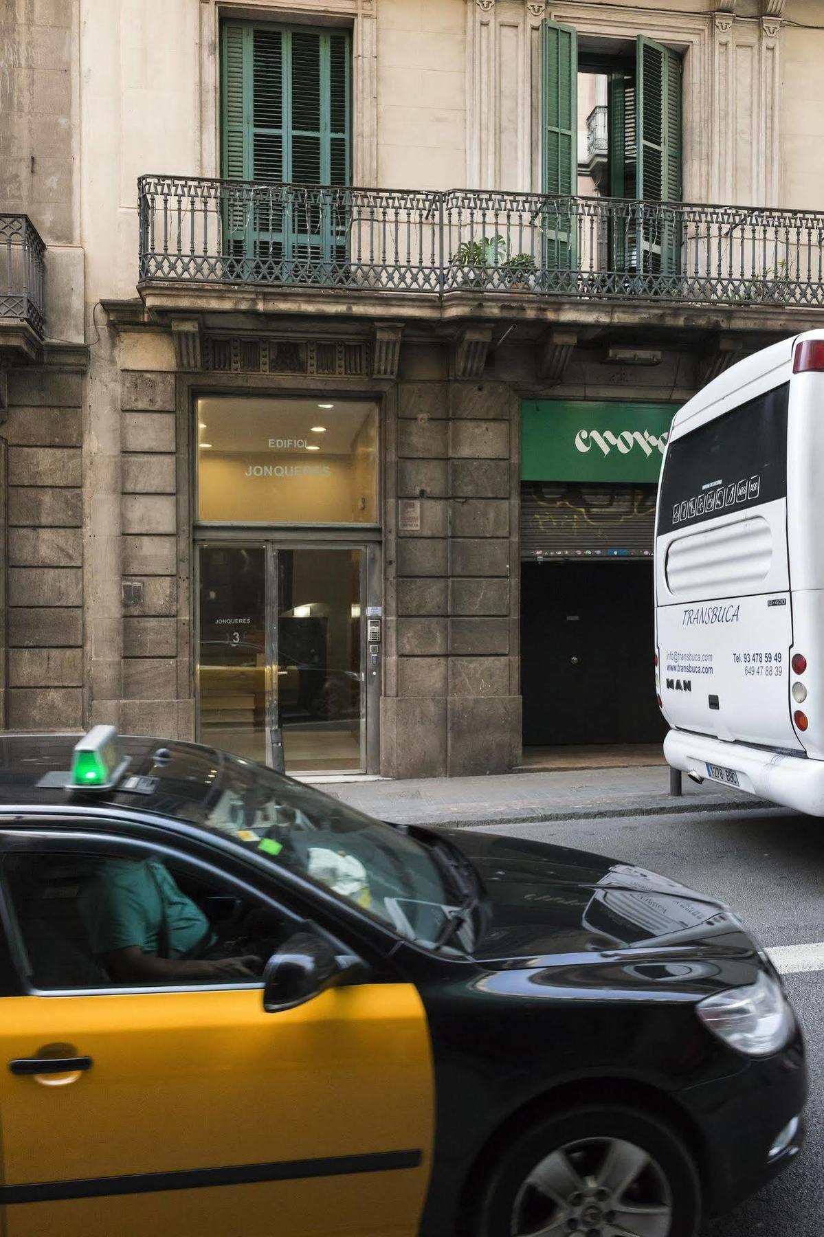 Palau De La Musica Apartments Barcelona Bagian luar foto